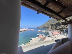 Casa Cappero - sul porto di Malfa